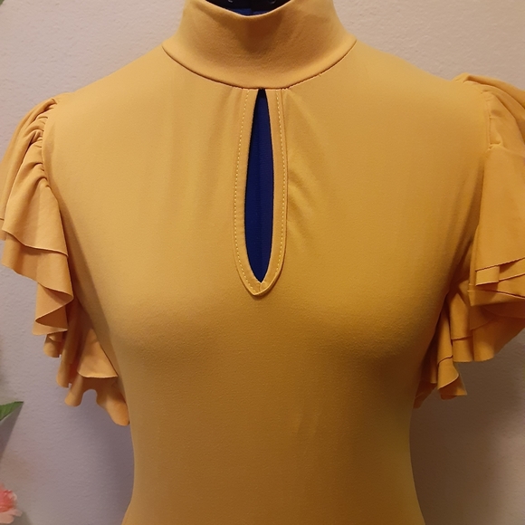 Mustard Yellow straight dress - Picture 4 of 5